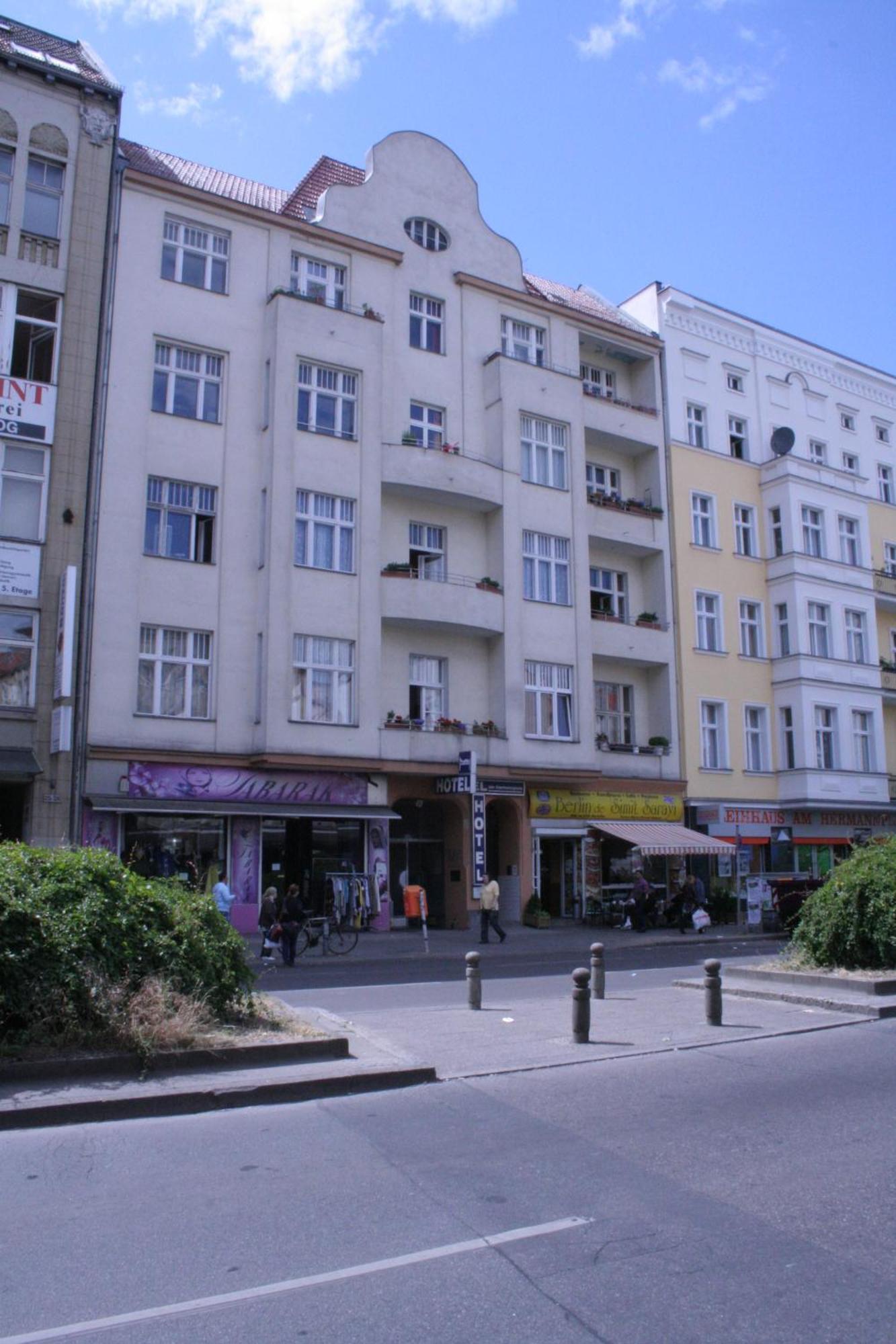 Hotel Am Hermannplatz Berlín Exterior foto