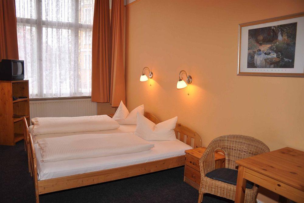 Hotel Am Hermannplatz Berlín Exterior foto